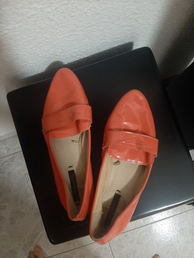Zapatos color salmón zara
