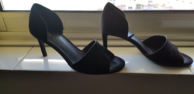 Zapatos  negros elegantes