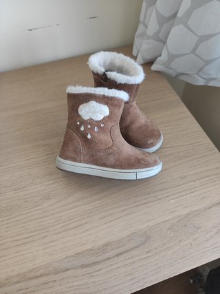 Botas bebé GEOX talla 22 de segunda mano por 20 EUR en Collado Villalba en  WALLAPOP