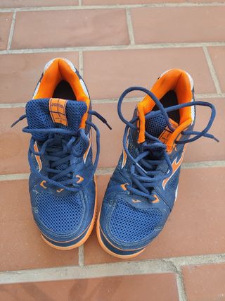 Zapatillas de pádel Joma 43 de segunda mano por 15 EUR en Palma de Mallorca  en WALLAPOP