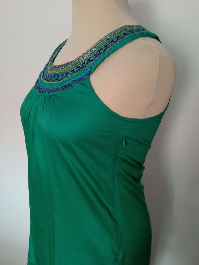 Vestido verde. Talla 40. Promod