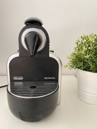 Cafetera Nespresso de segunda mano en Donostia-San Sebastián en WALLAPOP