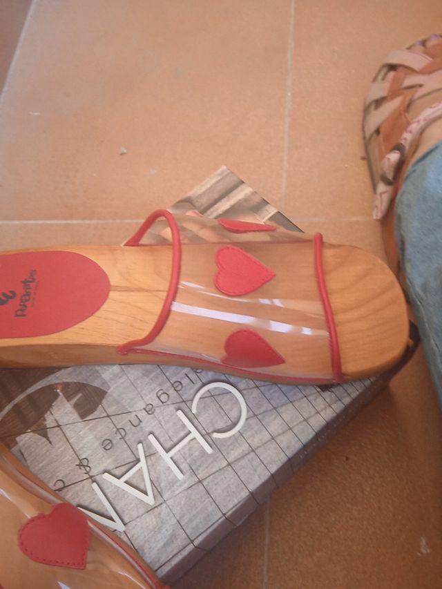 zuecos verano corazón 