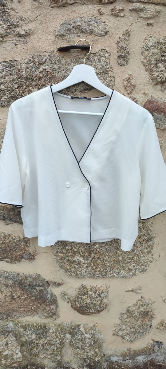 Blusa de Mango sin estrenar.