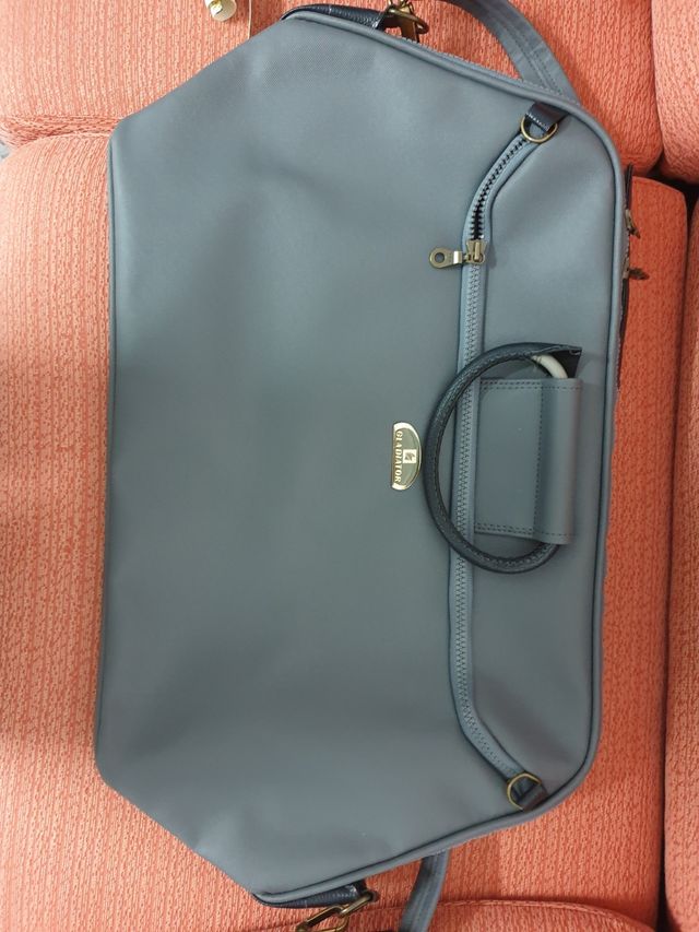 Juego de maletas de piel