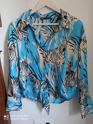 Camisa cebras Zara de segunda mano por 15 EUR en Huelva en WALLAPOP