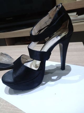 Zapatos de fiesta con plataforma de segunda mano en WALLAPOP