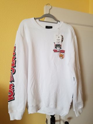 Sudadera Tom y Jerry BERSHKA. Talla XL de segunda mano por 18 EUR en  Torre-Pacheco en WALLAPOP
