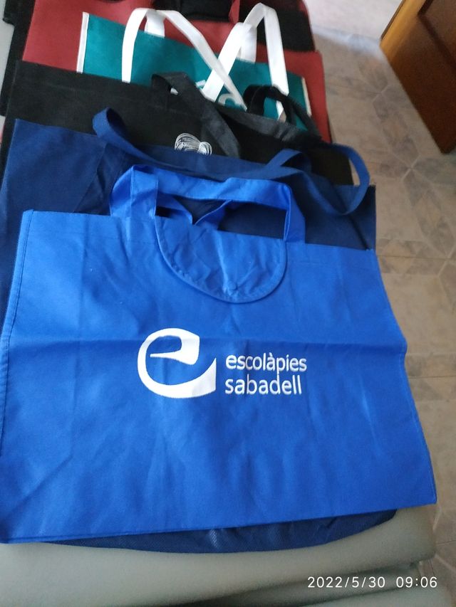 BOLSAS DE TODO TIPO  las 12 POR 6€