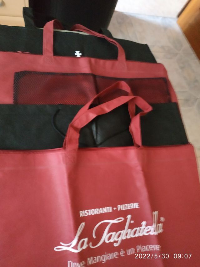 BOLSAS DE TODO TIPO  las 12 POR 6€