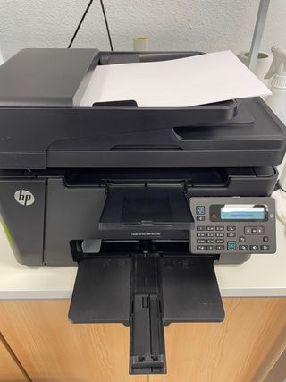 Impresora laser multifunción de segunda mano en WALLAPOP