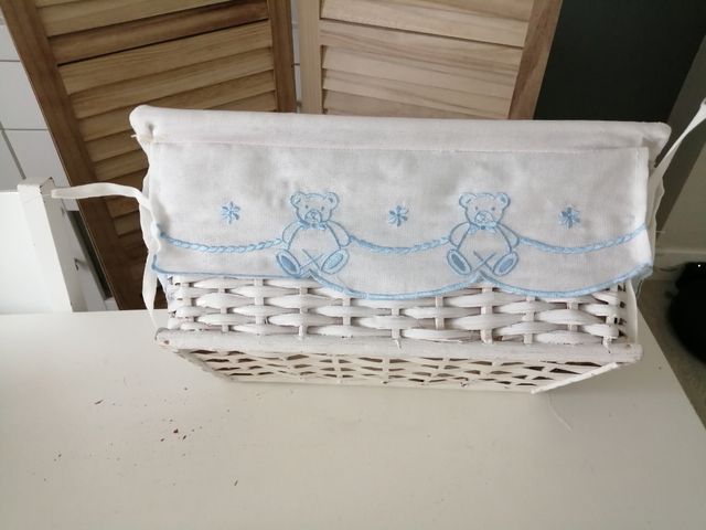 Cesta mimbre blanca con forro + REGALO