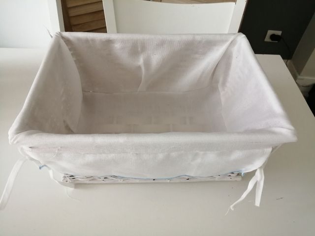 Cesta mimbre blanca con forro + REGALO