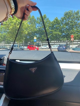 Bolso Prada segunda mano en WALLAPOP