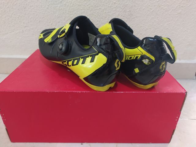 Zapatillas bici Scott.