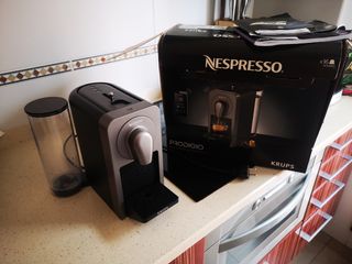 Cafetera Nespresso Prodigio de segunda mano en WALLAPOP