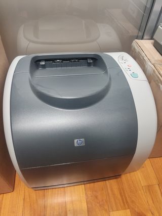 Impresora laser color de segunda mano en WALLAPOP