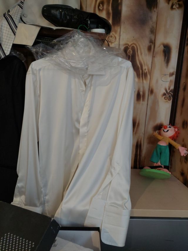 se vende traje de novio.sin estrenar