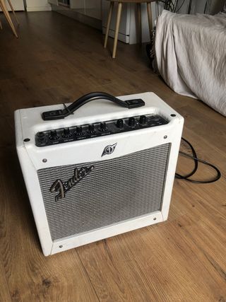 FENDER Mustang I V2 (20W, 1x8) Guitar Amplifier – Satchman Shop -  Malaysia's #1 Online Store for Musical Instruments, Sporting Goods \u0026  Consumer Electronics