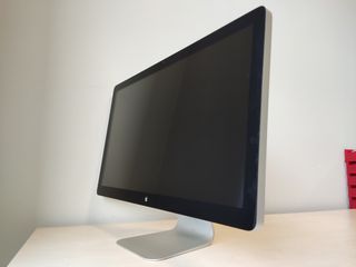 Monitor Apple de segunda mano en Madrid en WALLAPOP