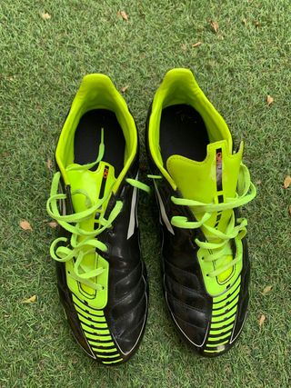 Botas de fútbol talla 45 de segunda mano en WALLAPOP