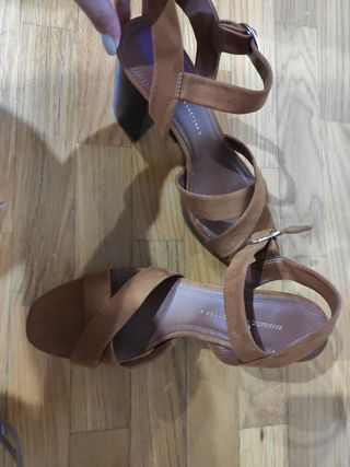 Sandalias Zara de segunda mano en WALLAPOP