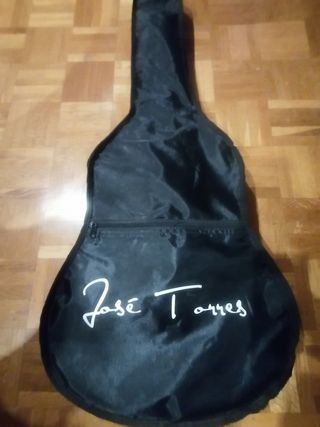 Guitarra Clásica José Torres JT-450 con Funda