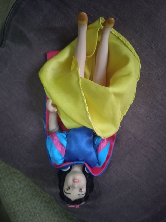 muñeca de porcelana