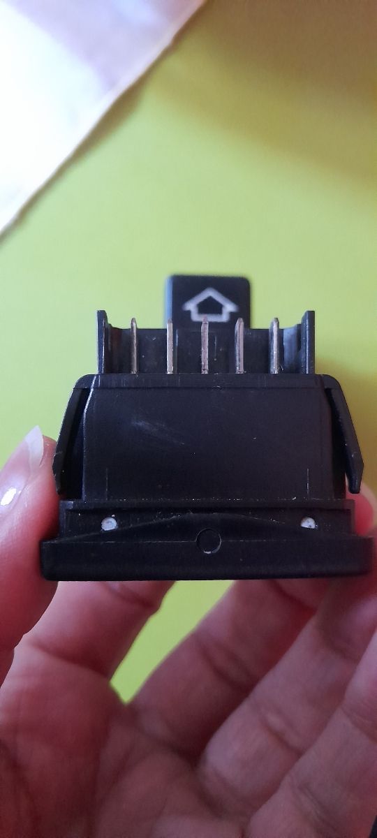 Pulsadores para elevalunas