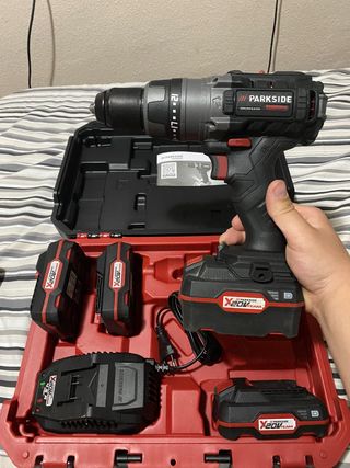 Taladro atornillador de segunda mano en WALLAPOP
