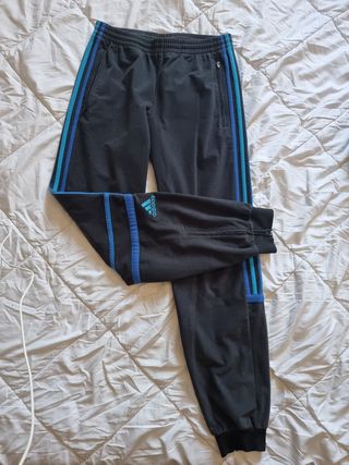 Chandal Adidas Challenger de segunda mano en WALLAPOP