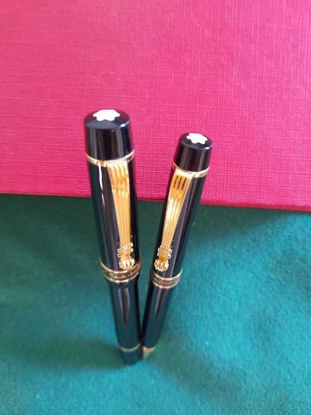 JUEGO BOLÍGRAFO  Y PLUMA MONTBLANC. UNA JOYA.