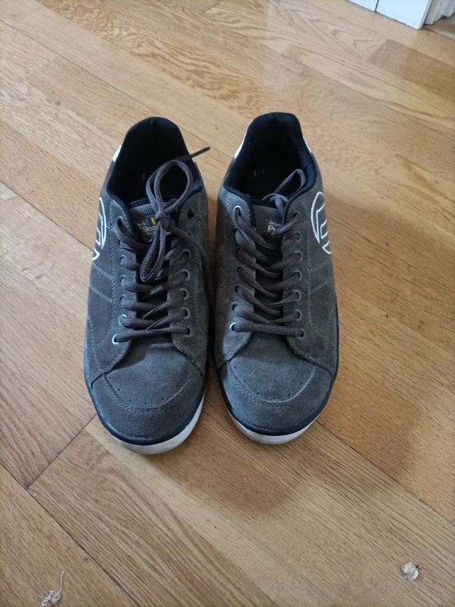 deportivos pull and bear talla 4