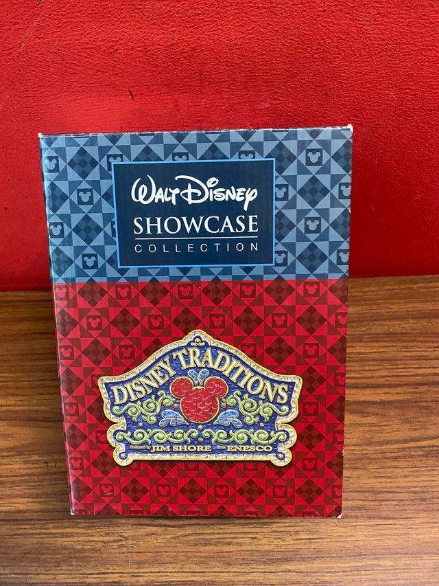 Enesco Disney 4037508 Take a bite Jim Shore