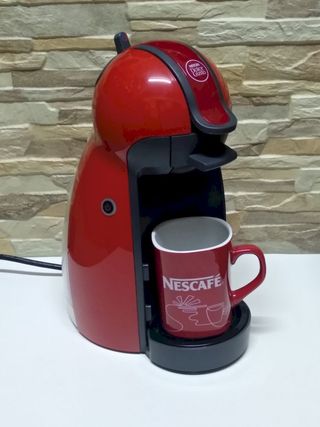 Cafetera Dolce Gusto Piccolo de segunda mano en WALLAPOP