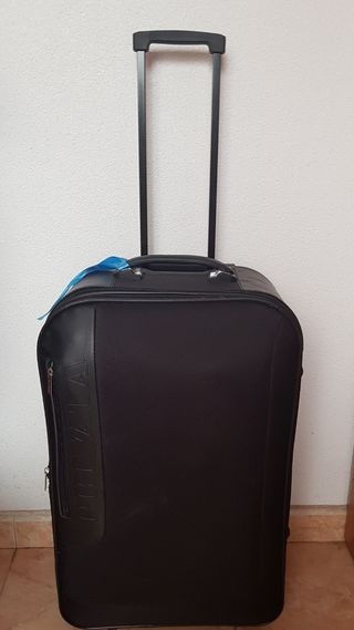 Maleta trolley Privata. Mediana. de segunda mano por 15 EUR en Santa Pola  en WALLAPOP