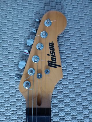 Guitarra Fender Stratocaster de segunda mano en WALLAPOP
