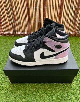 Nike Air Jordan 1 Mid Zen Master GS Talla 40 de segunda mano por 140 EUR en  Madrid en WALLAPOP