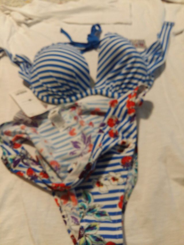 BIKINI BLU A RIGHE