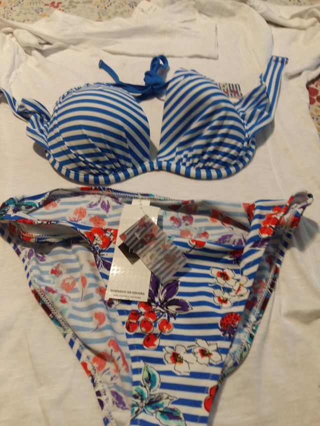BIKINI BLU A RIGHE