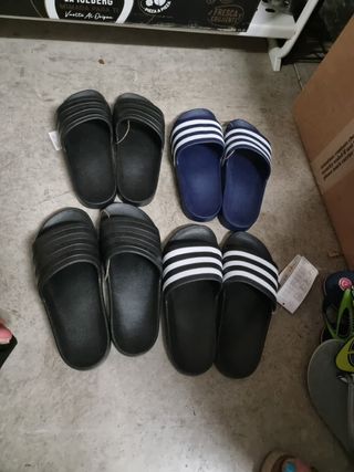 Chanclas Adidas de segunda mano en WALLAPOP