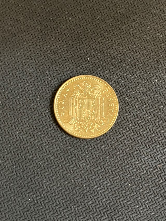 Lote 270 Monedas UNA PESETA (JC. I) 1975 *76