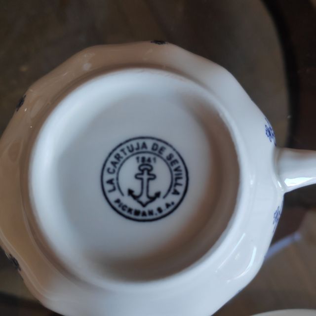 Juego de café y consomé.