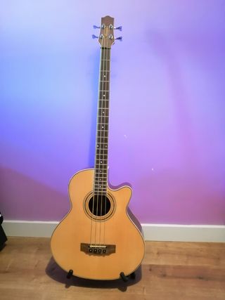 Bajo electroacústico de segunda mano en WALLAPOP