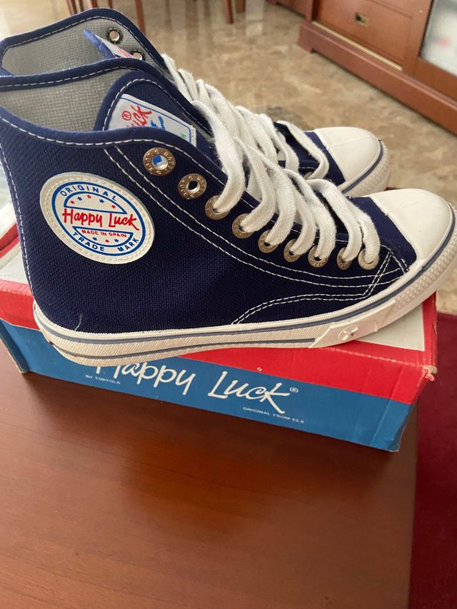 Botas nuevas, número 38