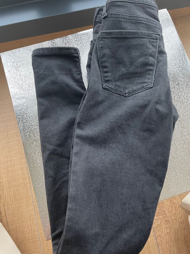 Vaquero niña Levis 710 super skinny pitillo