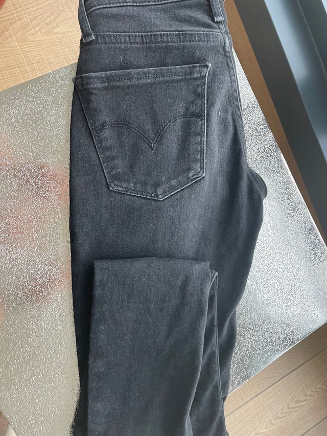 Vaquero niña Levis 710 super skinny pitillo