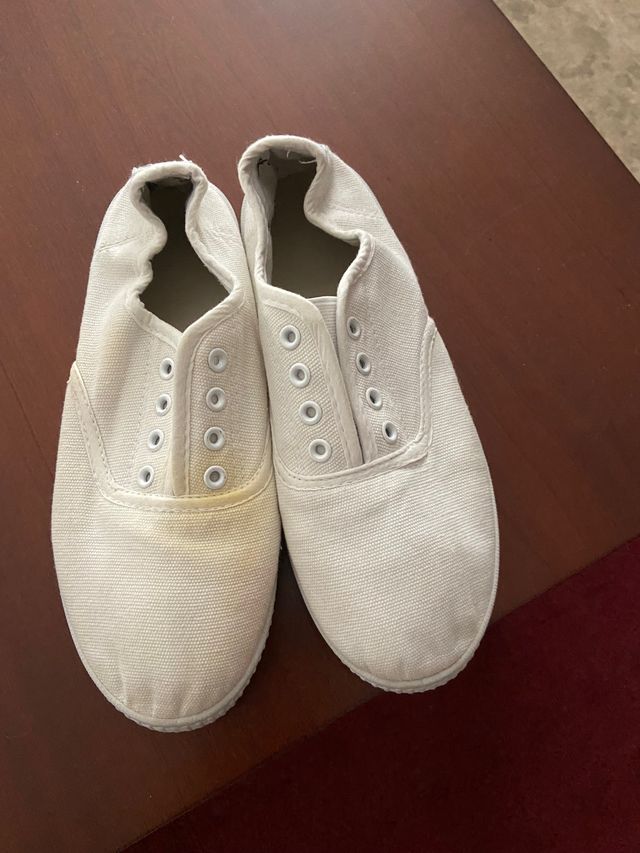 Zapatillas, número 36