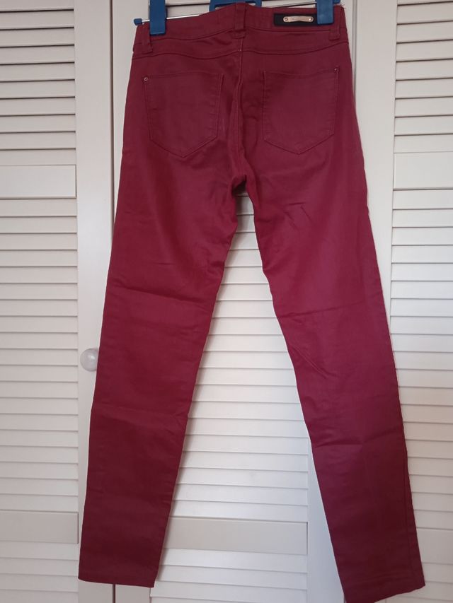 vaqueros pitillo Stradivarius talla S