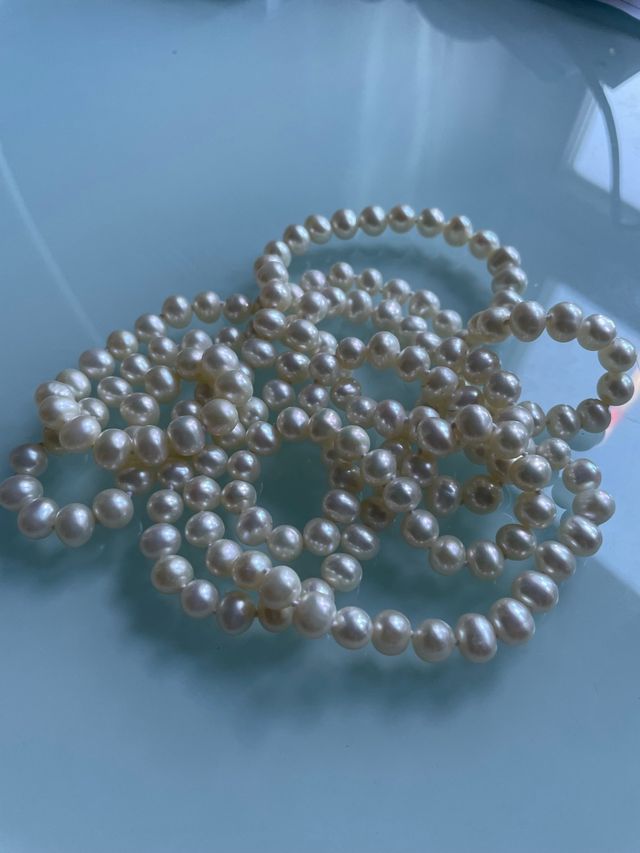 Collar largo perlas de río 